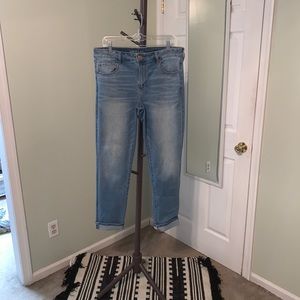 American eagle, straight leg relaxed fit